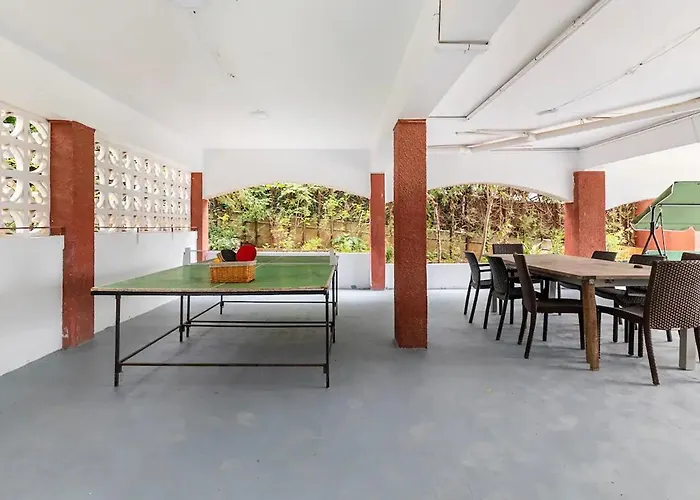 Charming House With Private Tennis Court And Pool