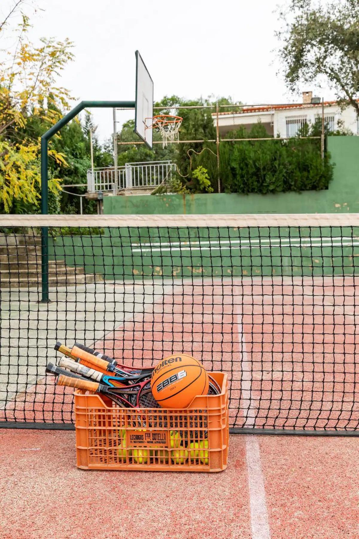 Charming House With Private Tennis Court And Pool * Catadau