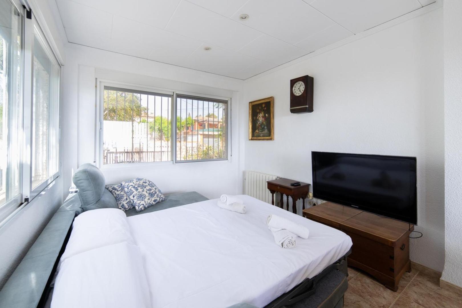 Villa Charming House With Private Tennis Court And Pool *